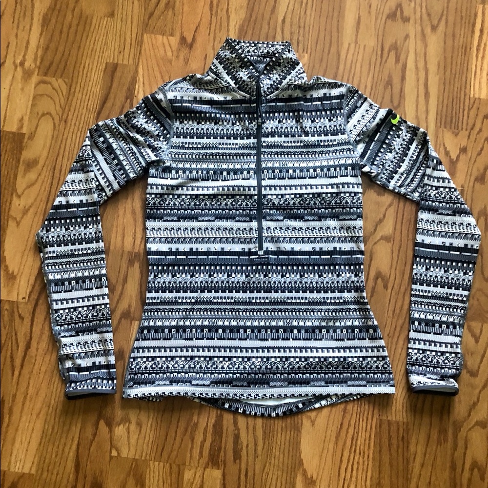 Nike Pro Half Zip Pullover with Geometric Print